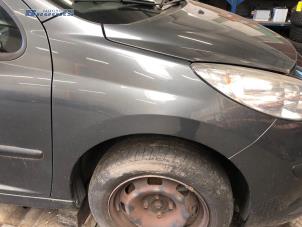 Begagnade Framskärm, höger Peugeot 207 SW (WE/WU) 1.4 16V Vti Pris € 45,00 Marginaltabell erbjuds av Autobedrijf Brooks