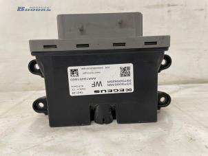 Gebruikte Computer Adblue Renault Trafic (1FL/2FL/3FL/4FL) 2.0 dCi 16V 150 Prijs € 80,00 Margeregeling aangeboden door Autobedrijf Brooks