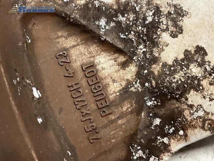 Zestaw obreczy sportowych z Peugeot 3008 I (0U/HU) 1.6 16V THP 150 2009