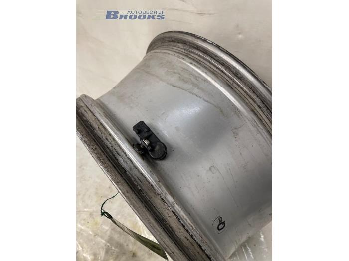 Zestaw obreczy sportowych z Peugeot 3008 I (0U/HU) 1.6 16V THP 150 2009