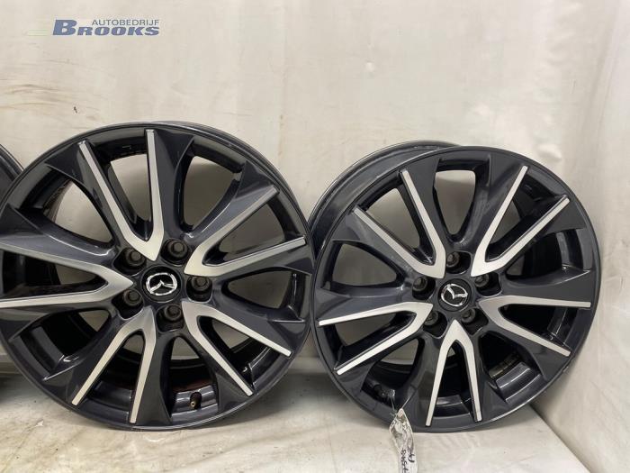 Zestaw obreczy sportowych z Mazda CX-3 (DJ/DK) 2.0 SkyActiv-G 120 2017