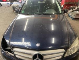 Gebruikte Motorkap Mercedes C Estate (S204) 1.6 C-180K 16V BlueEfficiency Prijs € 375,00 Margeregeling aangeboden door Autobedrijf Brooks