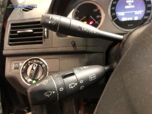 Gebruikte Schakelaar Stuurkolom (licht) Mercedes C Estate (S204) 1.6 C-180K 16V BlueEfficiency Prijs € 150,00 Margeregeling aangeboden door Autobedrijf Brooks