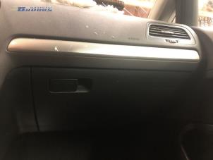 Begagnade Handskfack Volkswagen Golf VII (AUA) 1.0 TSI 12V Pris € 35,00 Marginaltabell erbjuds av Autobedrijf Brooks