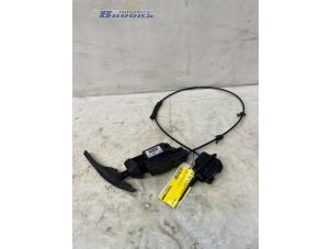 Begagnade Centrallåsmotor Ford Focus 3 Wagon 1.0 Ti-VCT EcoBoost 12V 125 Pris på förfrågan erbjuds av Autobedrijf Brooks