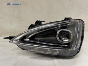 Gebruikte Linker Koplamp Hyundai Nexo I FCEV FWD Prijs € 450,00 Margeregeling aangeboden door Autobedrijf Brooks