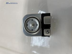 Gebruikte Schakelaar Spiegel Hyundai Nexo I FCEV FWD Prijs € 40,00 Margeregeling aangeboden door Autobedrijf Brooks