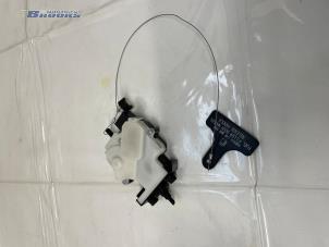 Gebruikte Motor Tankklepvergrendeling Hyundai Nexo I FCEV FWD Prijs € 50,00 Margeregeling aangeboden door Autobedrijf Brooks