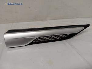 Nieuwe Spatbord Lijst Landrover Range Rover Evoque (LVJ/LVS) 2.0 Si4 16V Prijs € 48,40 Inclusief btw aangeboden door Autobedrijf Brooks