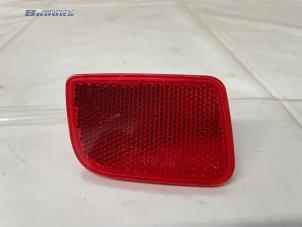 Nieuwe Bumper reflector links-achter Renault Master III (FV) 2.3 dCi 100 16V FWD Prijs € 24,20 Inclusief btw aangeboden door Autobedrijf Brooks