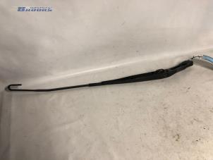 Gebruikte Ruitenwisserarm voor Opel Meriva Prijs € 10,00 Margeregeling aangeboden door Autobedrijf Brooks