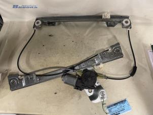 Gebruikte Raammotor Portier Renault Kangoo Express (FW) 1.5 dCi 70 Prijs € 15,00 Margeregeling aangeboden door Autobedrijf Brooks