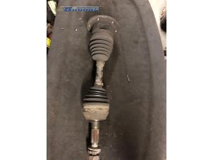 Gebruikte Homokineetas links-voor Chevrolet Blazer 4.3 4x4 Prijs € 20,00 Margeregeling aangeboden door Autobedrijf Brooks