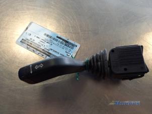 Gebruikte Richtingaanwijzer Schakelaar Opel Sintra 2.2i GLS,CD 16V Prijs € 10,00 Margeregeling aangeboden door Autobedrijf Brooks