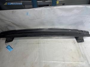 Używane Rama zderzaka tyl Volkswagen Passat Cena € 15,00 Procedura marży oferowane przez Autobedrijf Brooks