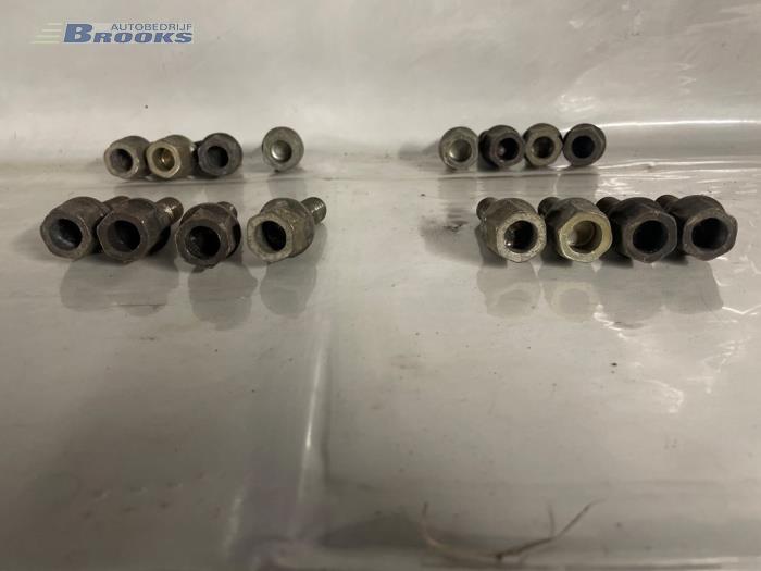 Wielbouten set van een Renault Twingo 1998