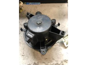 Begagnade Fläktmotor för uppvärmning och ventilation Fiat Punto II (188) 1.2 60 S 3-Drs. Pris € 15,00 Marginaltabell erbjuds av Autobedrijf Brooks