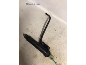 Gebruikte Koppeling Hoofd Cilinder Volkswagen LT Prijs € 15,00 Margeregeling aangeboden door Autobedrijf Brooks