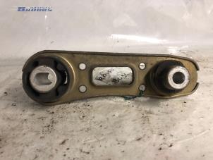 Begagnade Motorfäste Renault Laguna II Grandtour (KG) 1.8 16V Pris € 7,50 Marginaltabell erbjuds av Autobedrijf Brooks