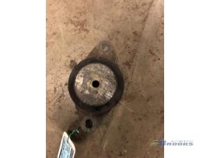 Begagnade Fäste, växellåda Renault Laguna II Grandtour (KG) 1.9 dCi 100 Pris € 10,00 Marginaltabell erbjuds av Autobedrijf Brooks