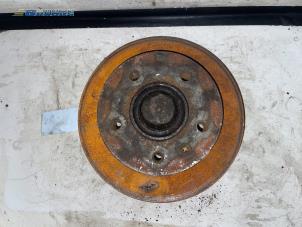 Begagnade Spindel, höger fram Volkswagen LT II 2.5 Tdi Pris € 15,00 Marginaltabell erbjuds av Autobedrijf Brooks