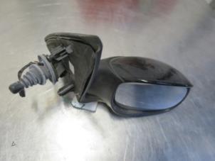 Gebruikte Spiegel Buiten rechts Peugeot 206+ (2L/M) 1.4 XS Prijs € 25,00 Margeregeling aangeboden door Autobedrijf Brooks