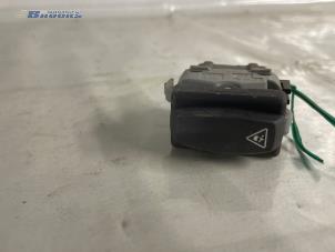 Begagnade Brytare Renault Scénic II (JM) 2.0 dCi 16V 150 Pris € 5,00 Marginaltabell erbjuds av Autobedrijf Brooks