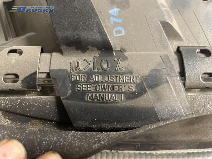 Strålkastare, höger från en Audi A6 1995