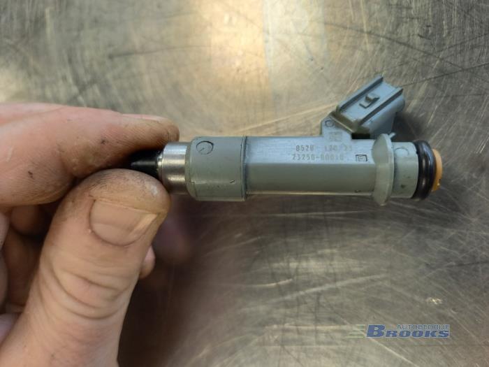 Insprutare (bensin) från en Toyota Aygo (B10) 1.0 12V VVT-i 2011