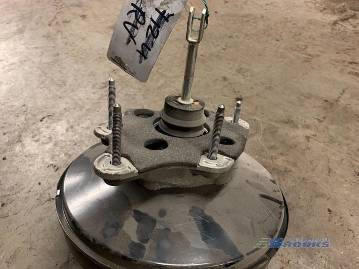 Bromsservo från en Renault Clio III (BR/CR) 1.2 16V TCe 100 2007