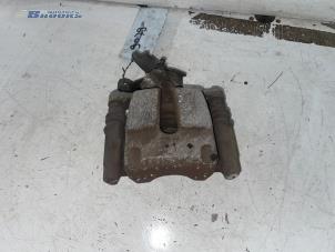 Gebruikte Remklauw (Tang) links-achter Renault Megane II (BM/CM) 1.5 dCi 80 Prijs € 15,00 Margeregeling aangeboden door Autobedrijf Brooks