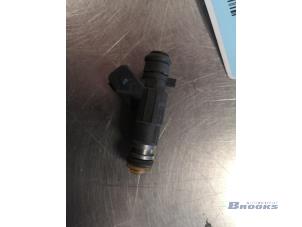 Gebruikte Injector (benzine injectie) Seat Arosa (6H1) 1.0 MPi Prijs € 10,00 Margeregeling aangeboden door Autobedrijf Brooks