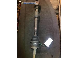 Używane Os napedowa prawy przód Volvo S40 (VS) 1.9 TD Cena € 10,00 Procedura marży oferowane przez Autobedrijf Brooks