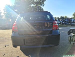 Gebruikte Achterklep BMW 1 serie (E87/87N) 118i 16V Prijs € 105,00 Margeregeling aangeboden door van de Bunte Teuge B.V.