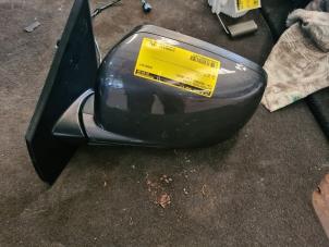 Używane Lusterko zewnetrzne lewe Fiat Freemont 2.0 MultiJet 136 16V Cena € 102,90 Procedura marży oferowane przez van de Bunte Teuge B.V.