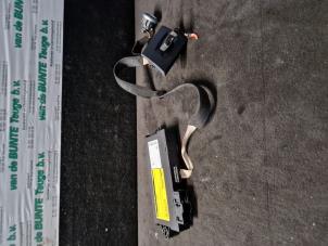 Gebruikte Kontaktslot + computer BMW 3 serie (E90) 320d 16V Prijs € 210,00 Margeregeling aangeboden door van de Bunte Teuge B.V.