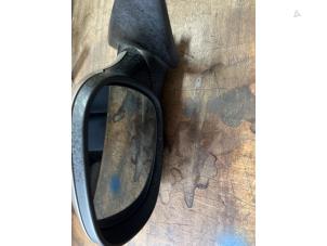 Gebruikte Buitenspiegel links BMW 3 serie (E90) 318i 16V Prijs € 52,50 Margeregeling aangeboden door van de Bunte Teuge B.V.