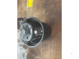Gebruikte Kachel Ventilatiemotor Nissan Juke (F15) 1.2 DIG-T 16V Prijs € 104,99 Margeregeling aangeboden door van de Bunte Teuge B.V.