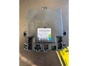 Gebruikte Centrale Deurvergrendelings Module Mercedes ML II (164/4JG) 3.0 ML-280 CDI 4-Matic V6 24V Prijs € 52,50 Margeregeling aangeboden door van de Bunte Teuge B.V.