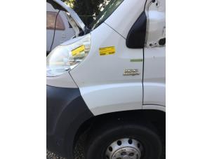 Begagnade Framskärm, vänster Fiat Ducato (250) 2.2 D 100 Multijet Euro 4 Pris € 73,50 Marginaltabell erbjuds av van de Bunte Teuge B.V.