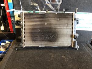 Gebruikte Radiateur Opel Corsa C (F08/68) 1.4 16V Twin Port Prijs € 105,00 Margeregeling aangeboden door van de Bunte Teuge B.V.