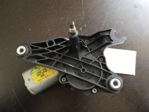 Używane Silnik wycieraczki tylnej BMW X5 (E70) 3.0d 24V Cena € 52,50 Procedura marży oferowane przez van de Bunte Teuge B.V.