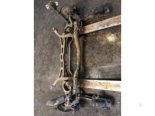 Używane Os tylna napedu na przednie kola Volkswagen Passat Variant (3C5) 1.9 TDI Cena € 157,50 Procedura marży oferowane przez van de Bunte Teuge B.V.