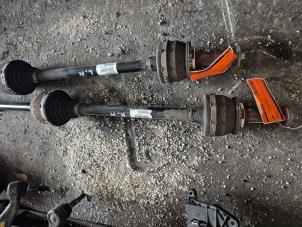 Gebruikte Aandrijfas rechts-achter Volvo XC90 II 2.0 T8 16V Twin Engine AWD Prijs € 157,50 Margeregeling aangeboden door van de Bunte Teuge B.V.