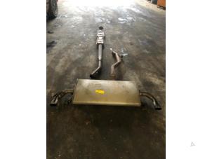 Begagnade Ljuddämpare, mitten + bak Volvo XC90 II 2.0 T8 16V Twin Engine AWD Pris € 262,50 Marginaltabell erbjuds av van de Bunte Teuge B.V.