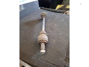 Gebruikte Steekas links-achter BMW 3 serie Touring (E91) 318d 16V Prijs € 52,50 Margeregeling aangeboden door van de Bunte Teuge B.V.