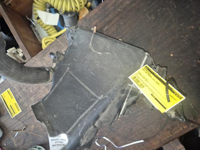 Laddluftkylare från en Fiat 500 Abarth 2019