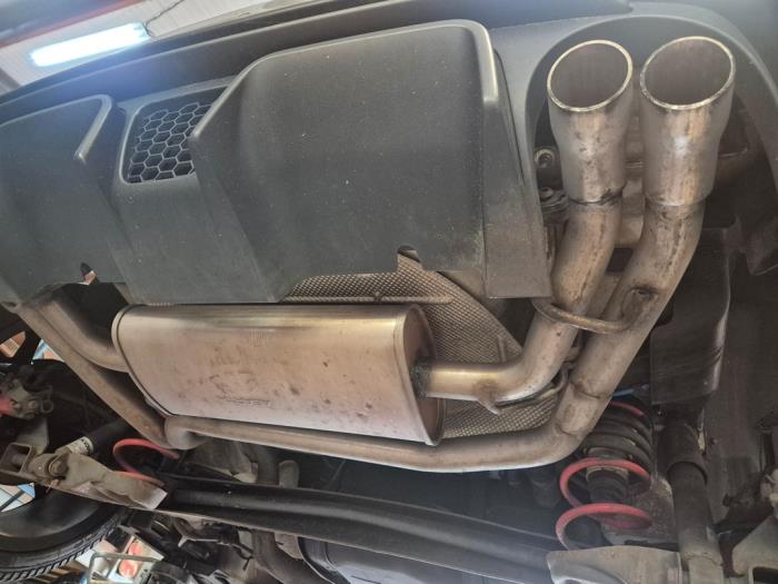 Ljuddämpare, bak från en Fiat 500 Abarth 2019