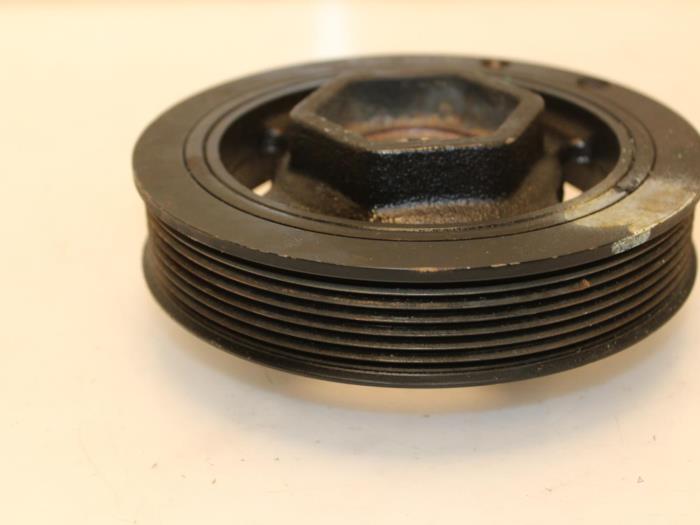 Remskiva, vevaxel från en Honda Civic (FA/FD) 1.8i VTEC 16V 2008