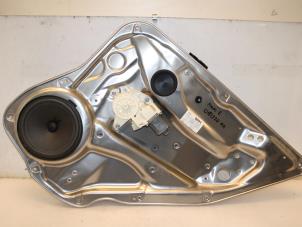 Gebruikte Raammechaniek 4Deurs rechts-achter Mercedes E (W212) E-200 CDI 16V BlueEfficiency,BlueTEC Prijs € 44,00 Margeregeling aangeboden door Van Gils Automotive